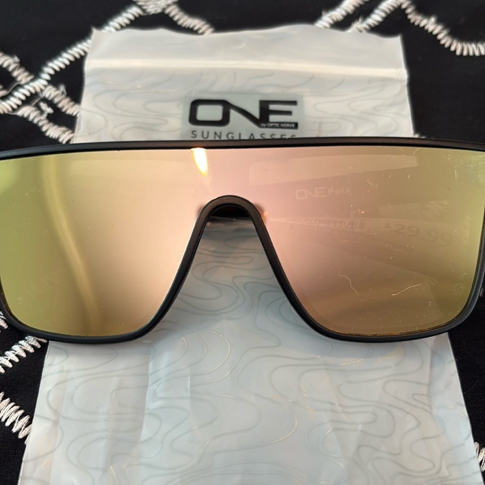 OPTIC NERVE | POLARIZED GLASSES MOJO FILTER | ROSE GOLD MIRROR